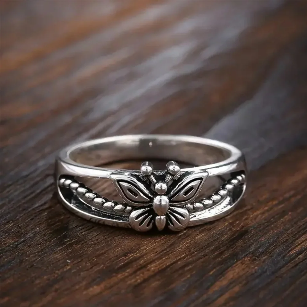 Silver Butterfly Ring - Picture 1 of 6